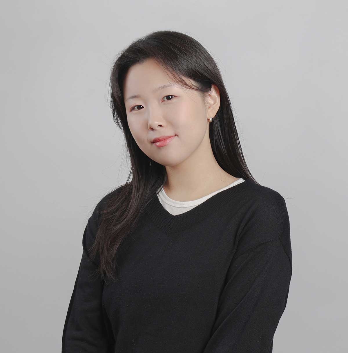 이유주
                       | Designer                       | 디자인팀                       | 디자인시점